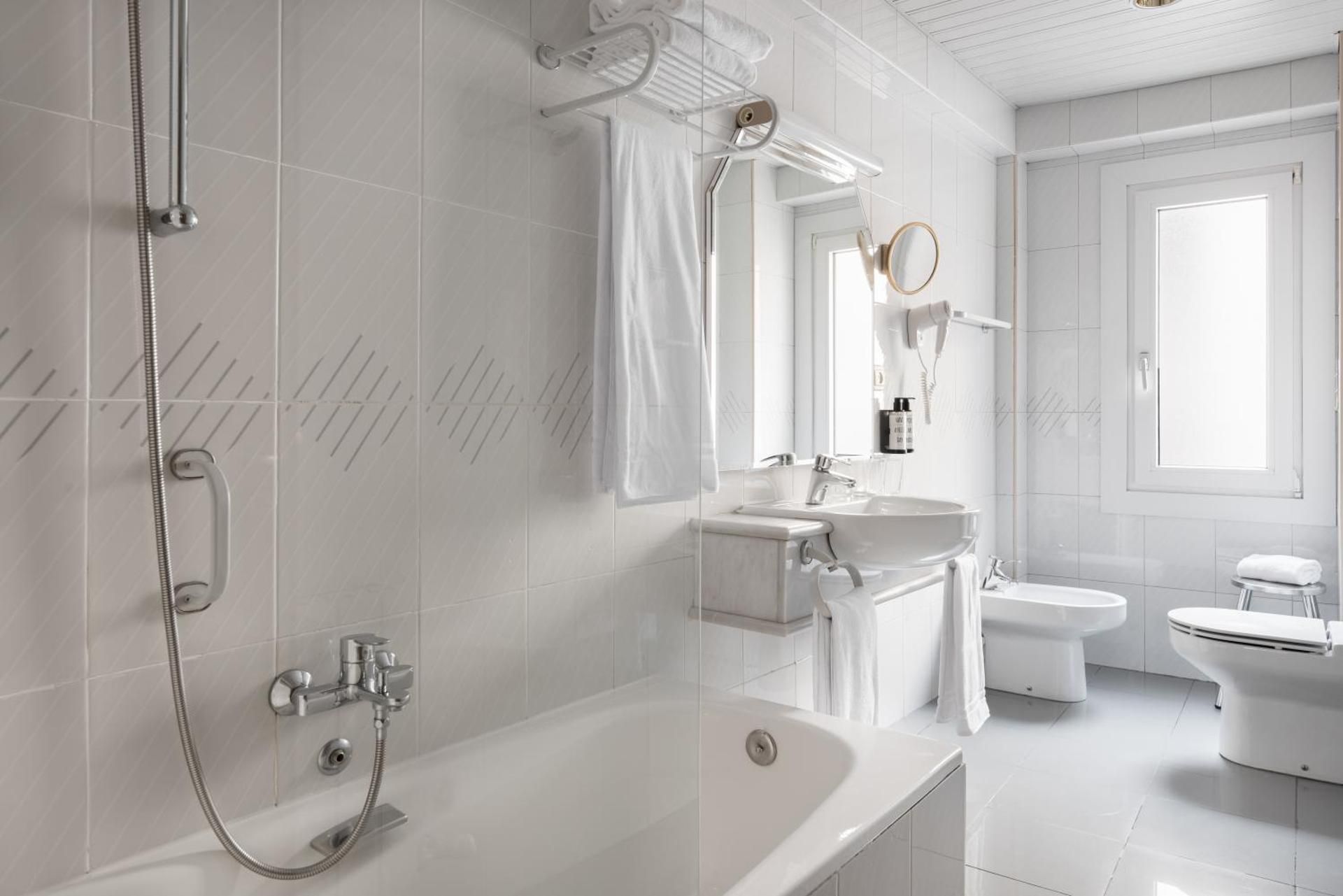 Crisol Almirante Bonifaz Standard Triple Room 3