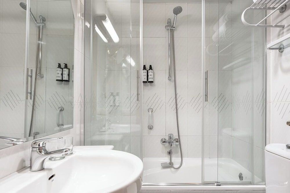 Crisol Almirante Bonifaz Twin Room 7