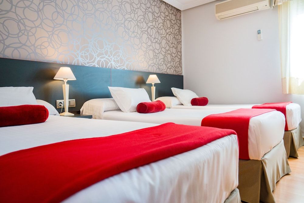 Hotel Costasol Triple Room 2