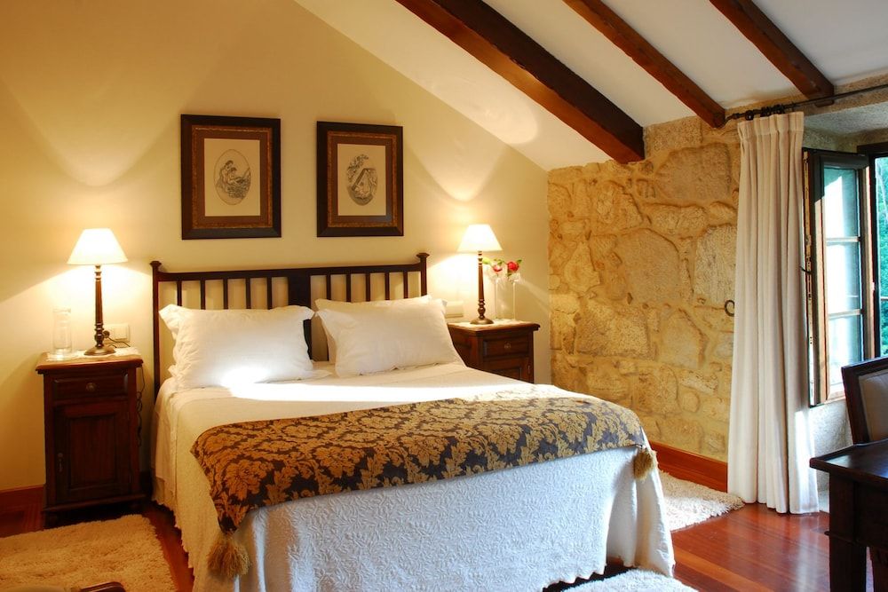 Rusticae Torre do Río Basic Double Room, River View 2