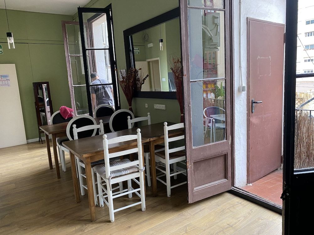 undefined Hostal Sant Antoni 5