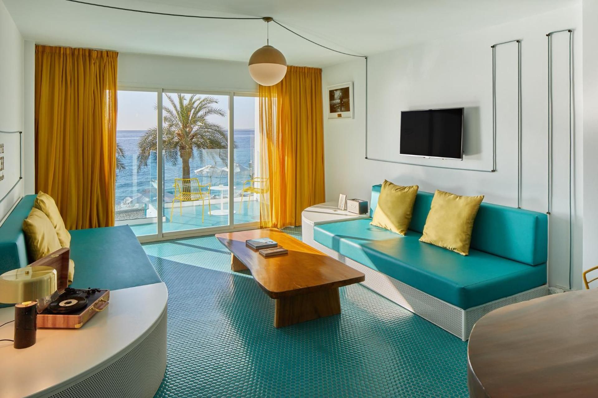 Suite with Sea View