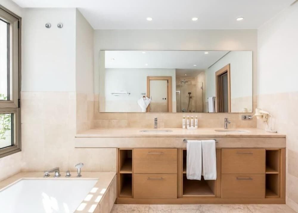 Las Terrazas de Abama Suites Suite, 4 Bedrooms, Terrace, Ocean View 9