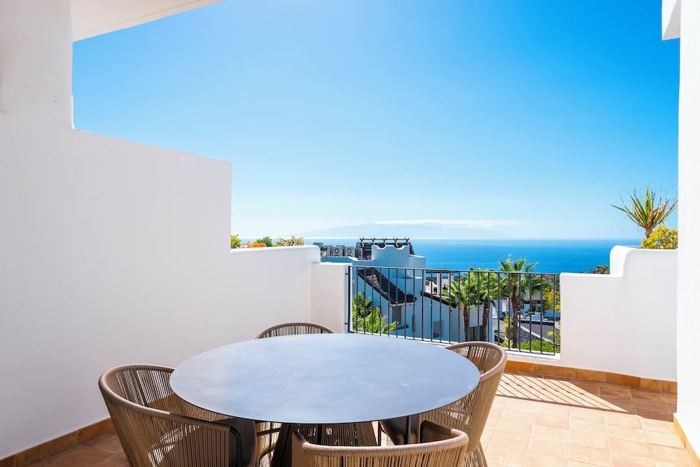 Las Terrazas de Abama Suites Suite, 1 Bedroom, Terrace, Partial Sea View 3