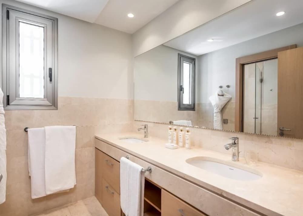 Las Terrazas de Abama Suites Suite, 4 Bedrooms, Terrace, Ocean View 11