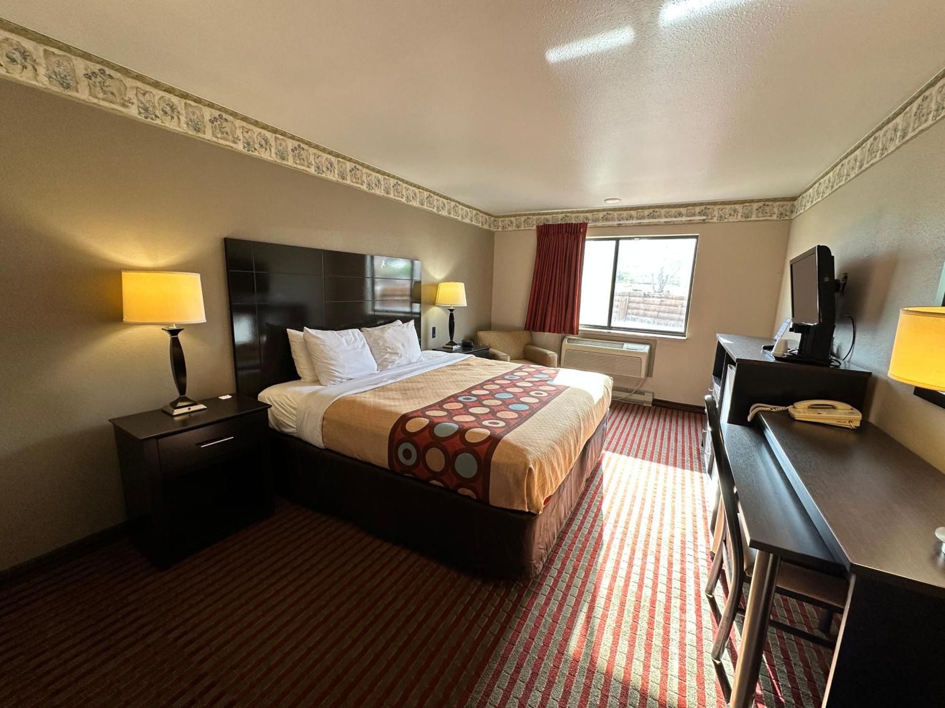 1 King Bed Non-Smoking Accessible