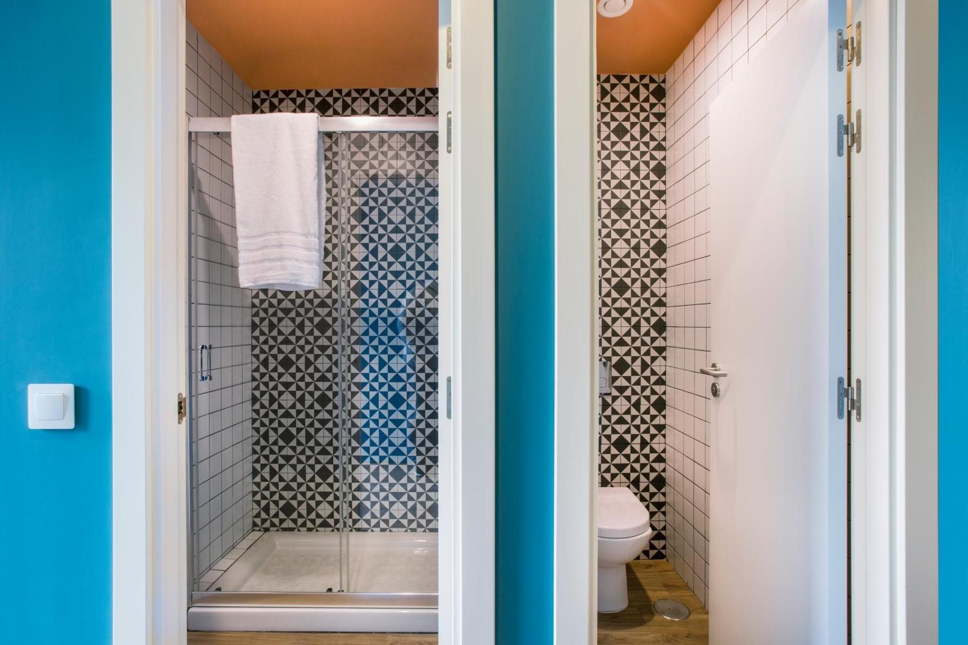 undefined Mola Hostel 6