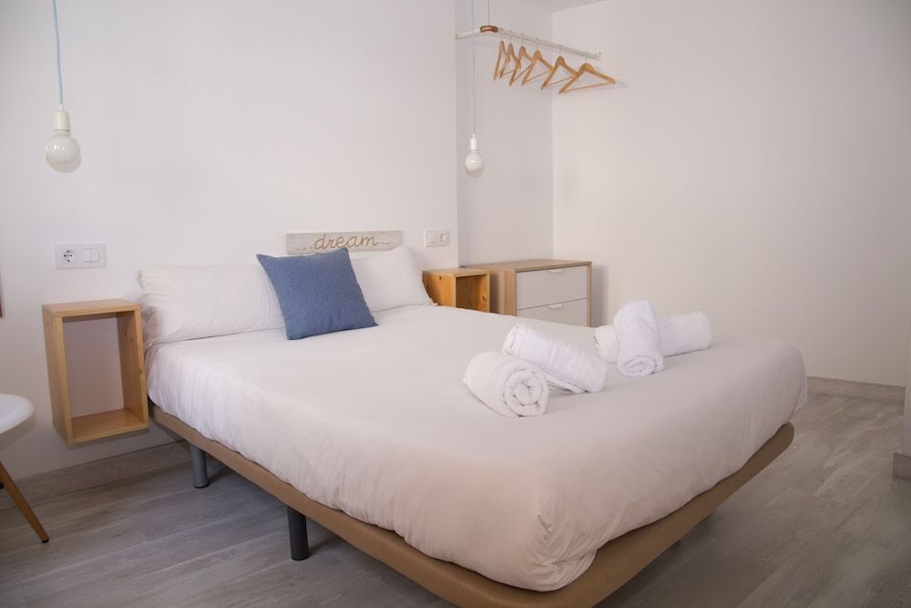 The Nomad Hostel Standard Double Room (Window to Courtyard)