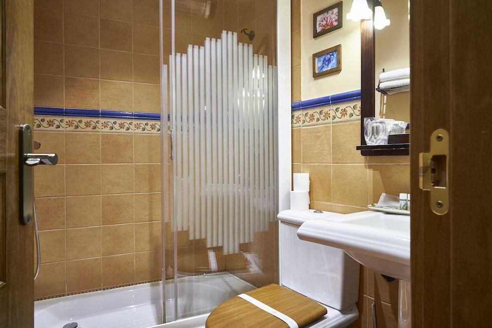 Hotel Rural Casona De Torres Family Room, Multiple Beds 6