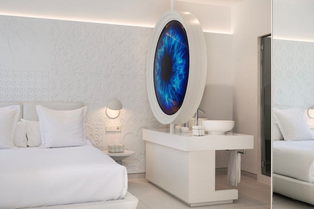 Double Room (by Marcel Wanders)