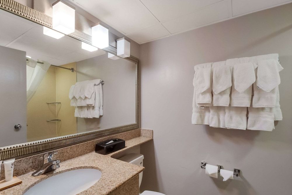 Suite, 2 Queen Beds, Non Smoking