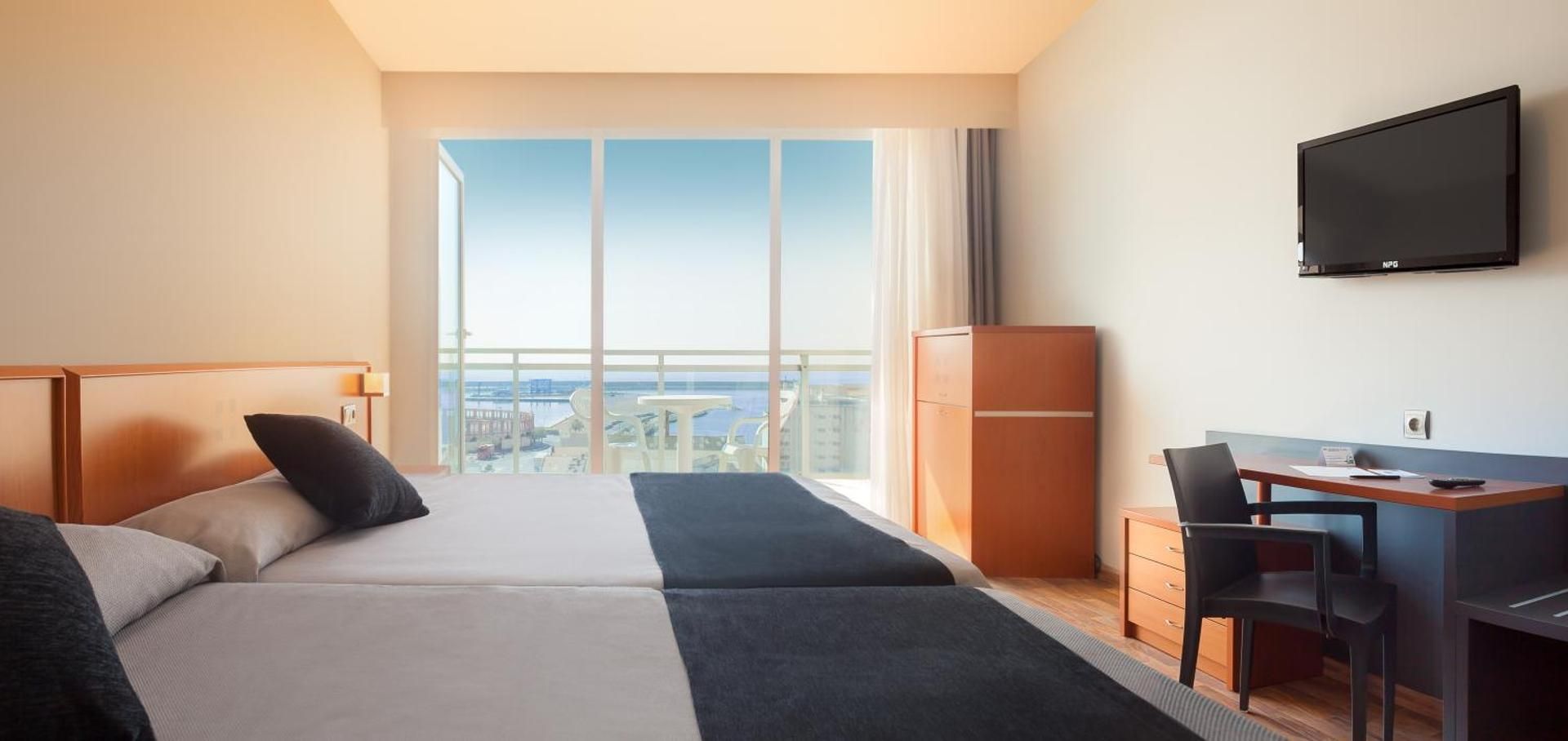 Double or Twin Room with Terrace