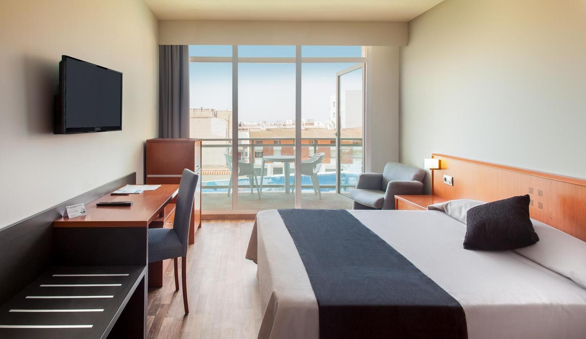 Double or Twin Room with Terrace