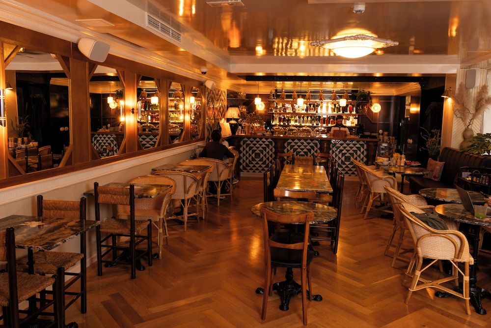 undefined Hotel du Temps Madrid 10