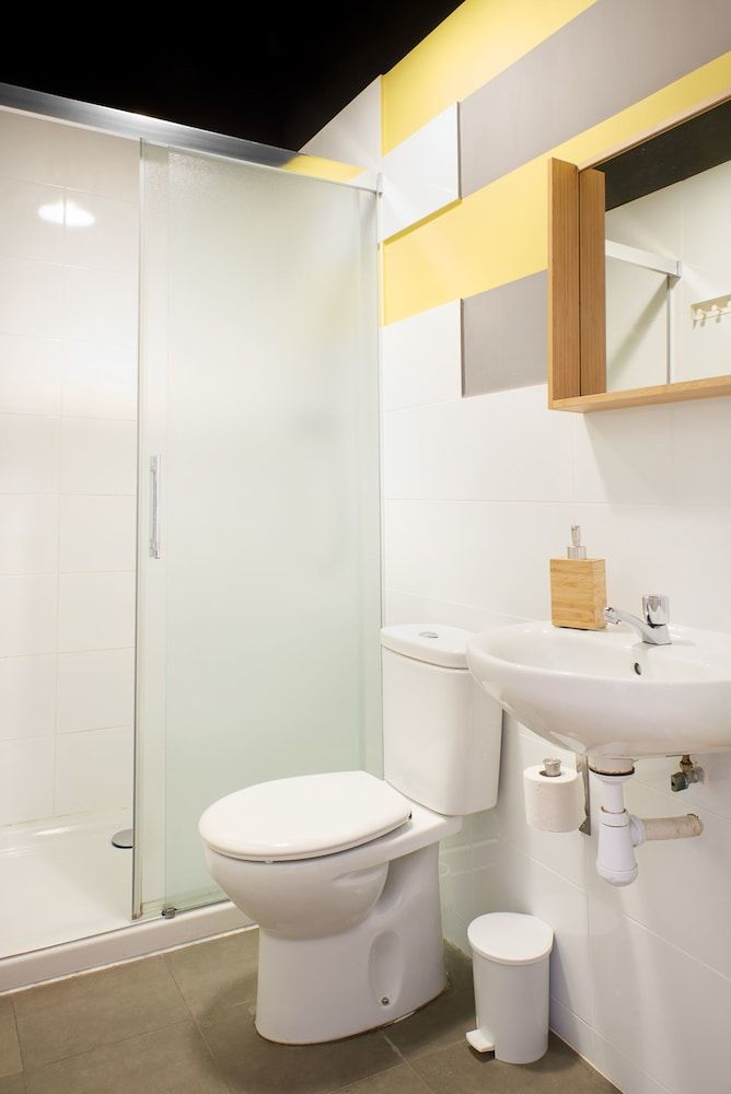 undefined Bed & Bike Hostel Barcelona 10