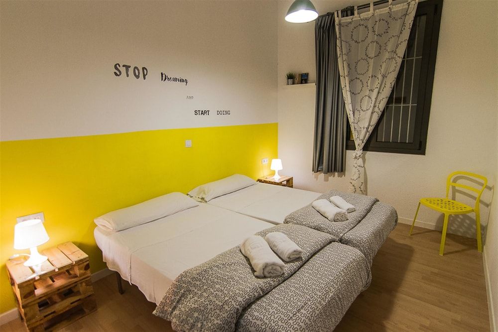 undefined Bed & Bike Hostel Barcelona 7