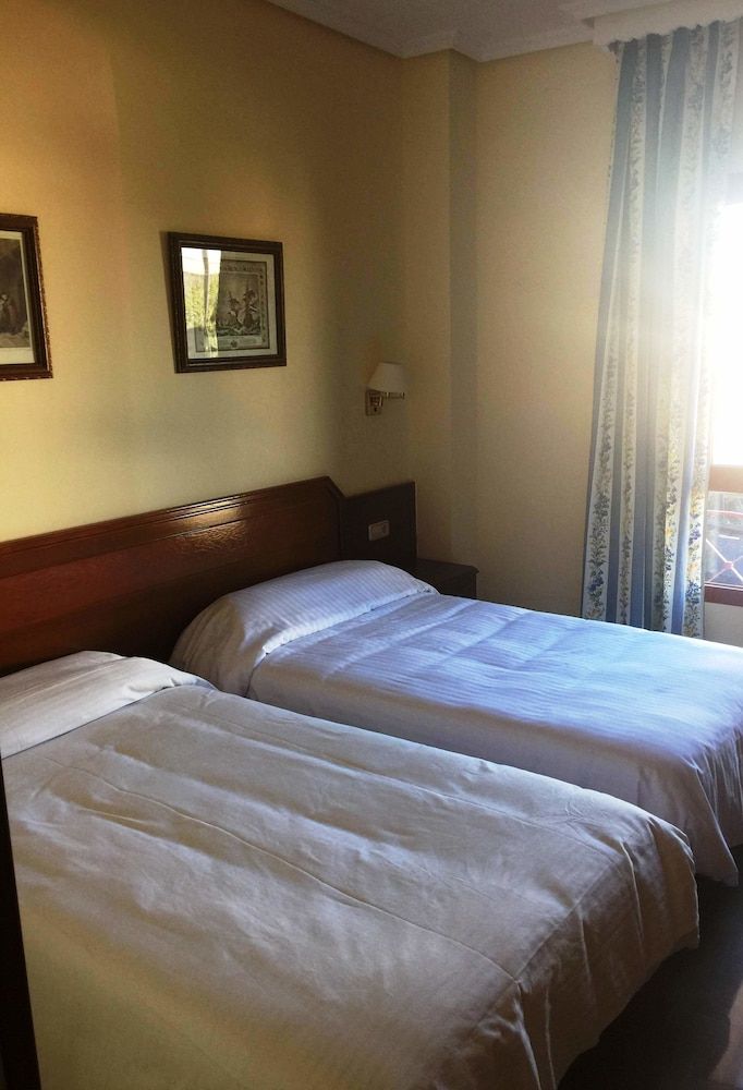 Hotel Humanes Standard Double or Twin Room 2