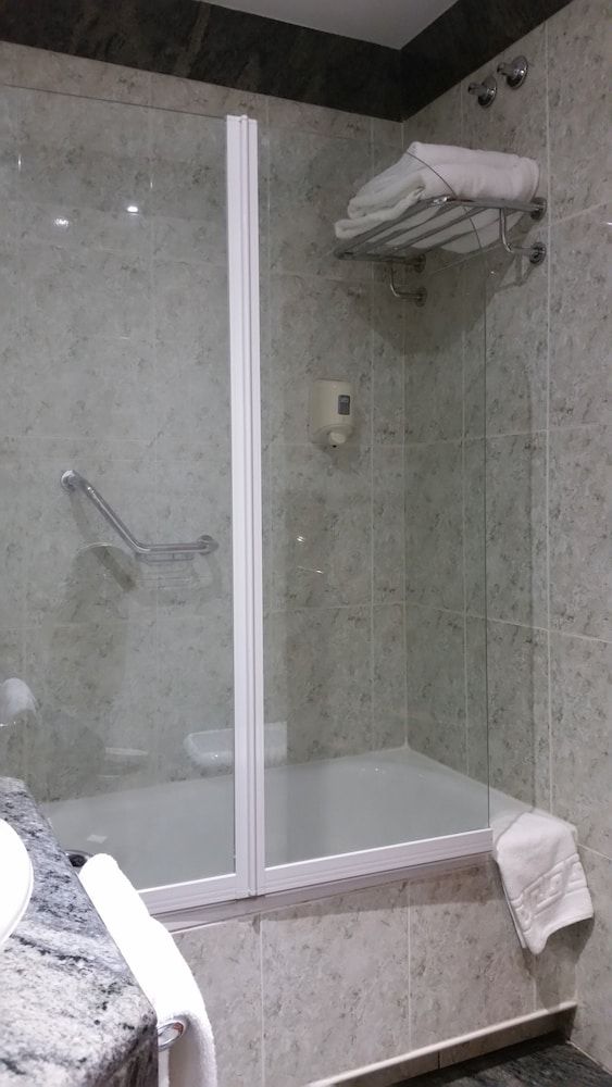 Hotel Humanes Standard Double or Twin Room 6