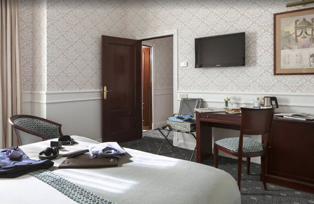 Hotel Emperador Standard Double or Twin Room 4