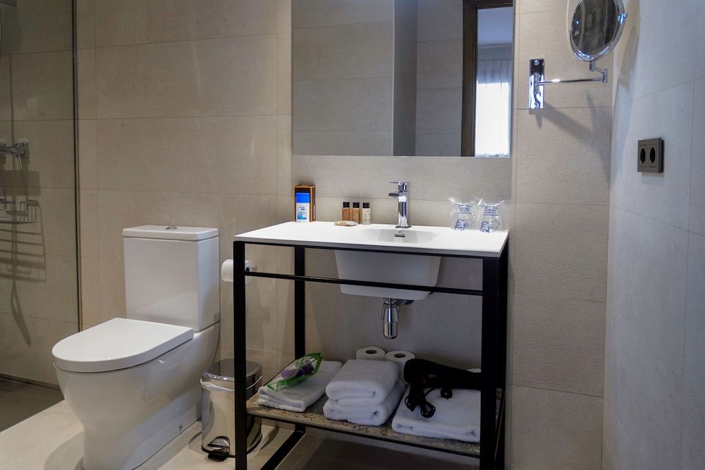 Hotel Sa Voga Premier Double or Twin Room 3