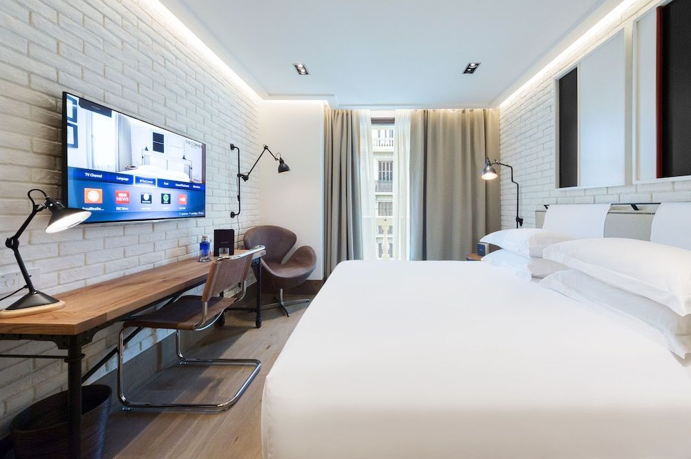 undefined The Corner Hotel 2