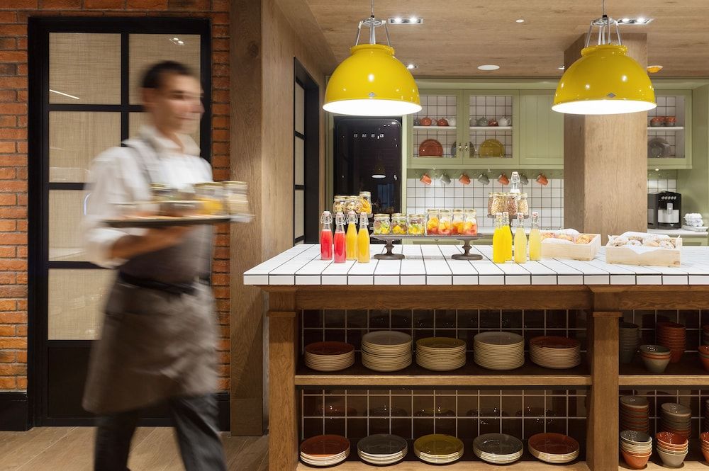 undefined The Corner Hotel 9