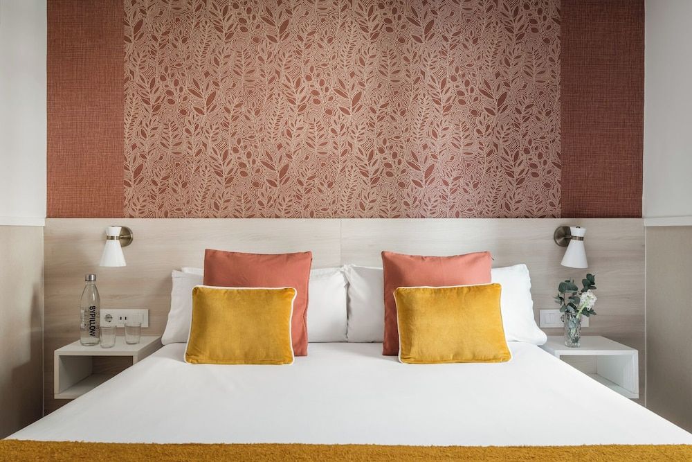 BYPILLOW House