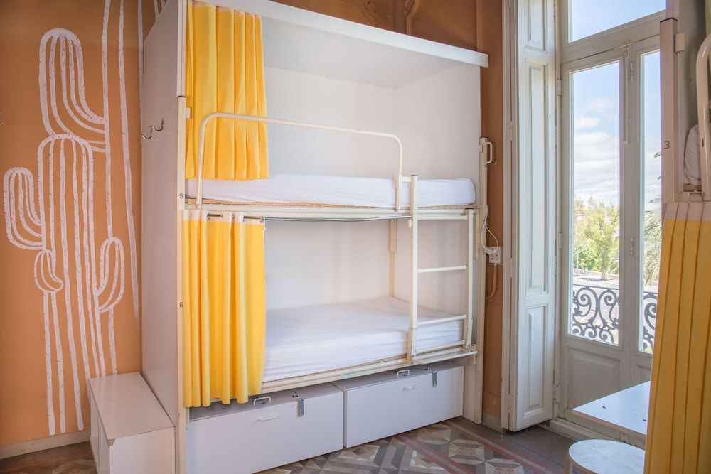 River Hostel Shared Dormitory, Mixed Dorm, Shared Bathroom (4 People Bunkbeds/Literas) 5