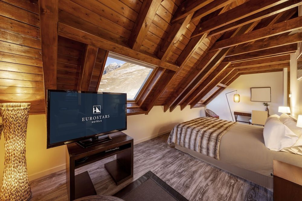 Eurostars La Pleta Premium Suite, Valley View (Occitania, 2 Adults) 4