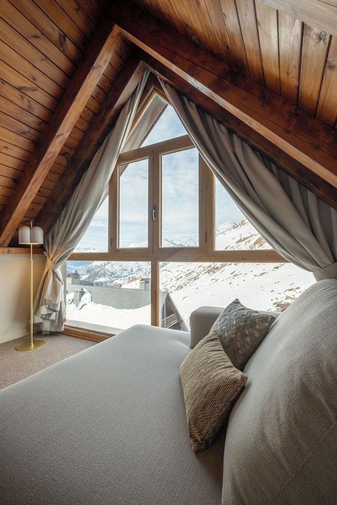 Occitania Master Suite