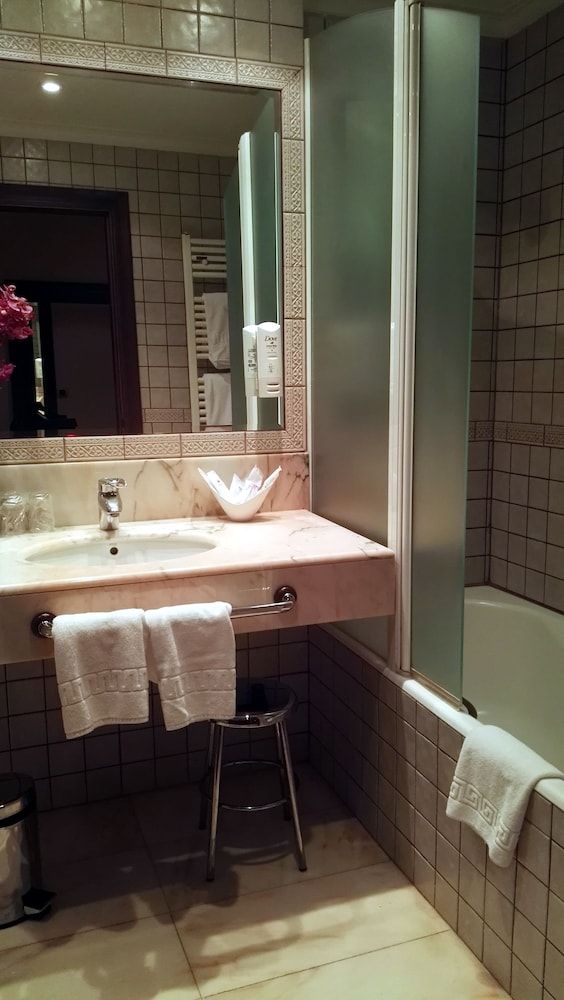 Hotel Spa Tudanca Aranda Basic Twin Room 5