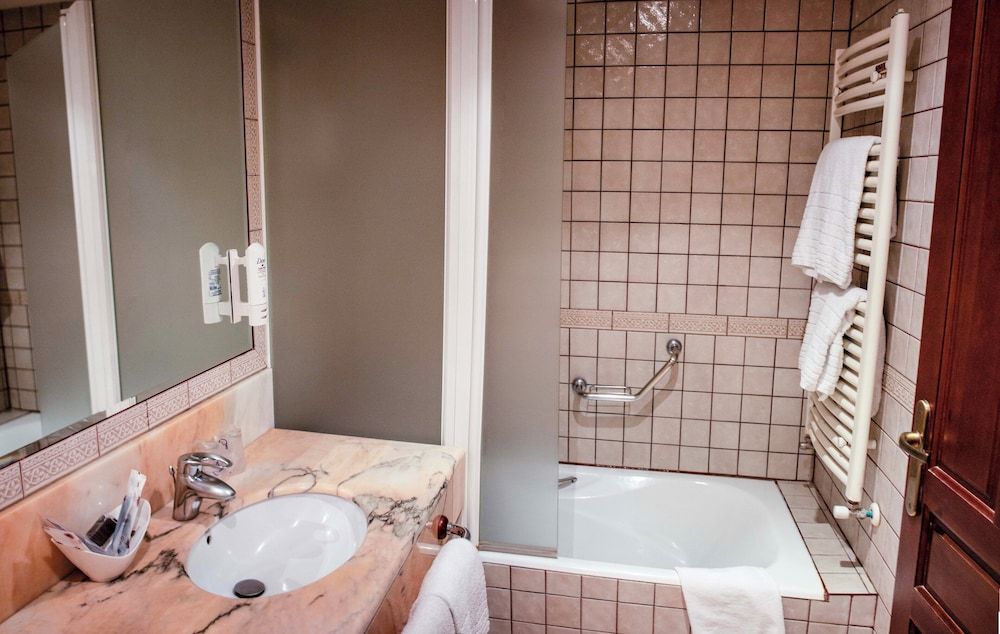 Hotel Spa Tudanca Aranda Basic Twin Room 9