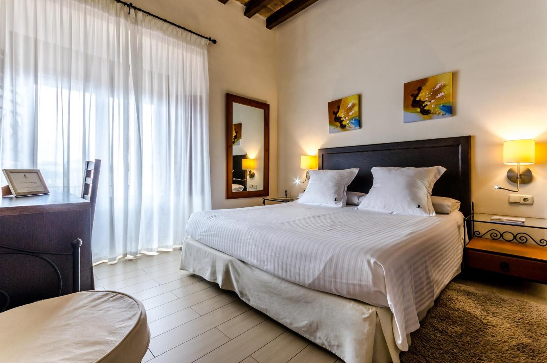 Double Room for Single Use