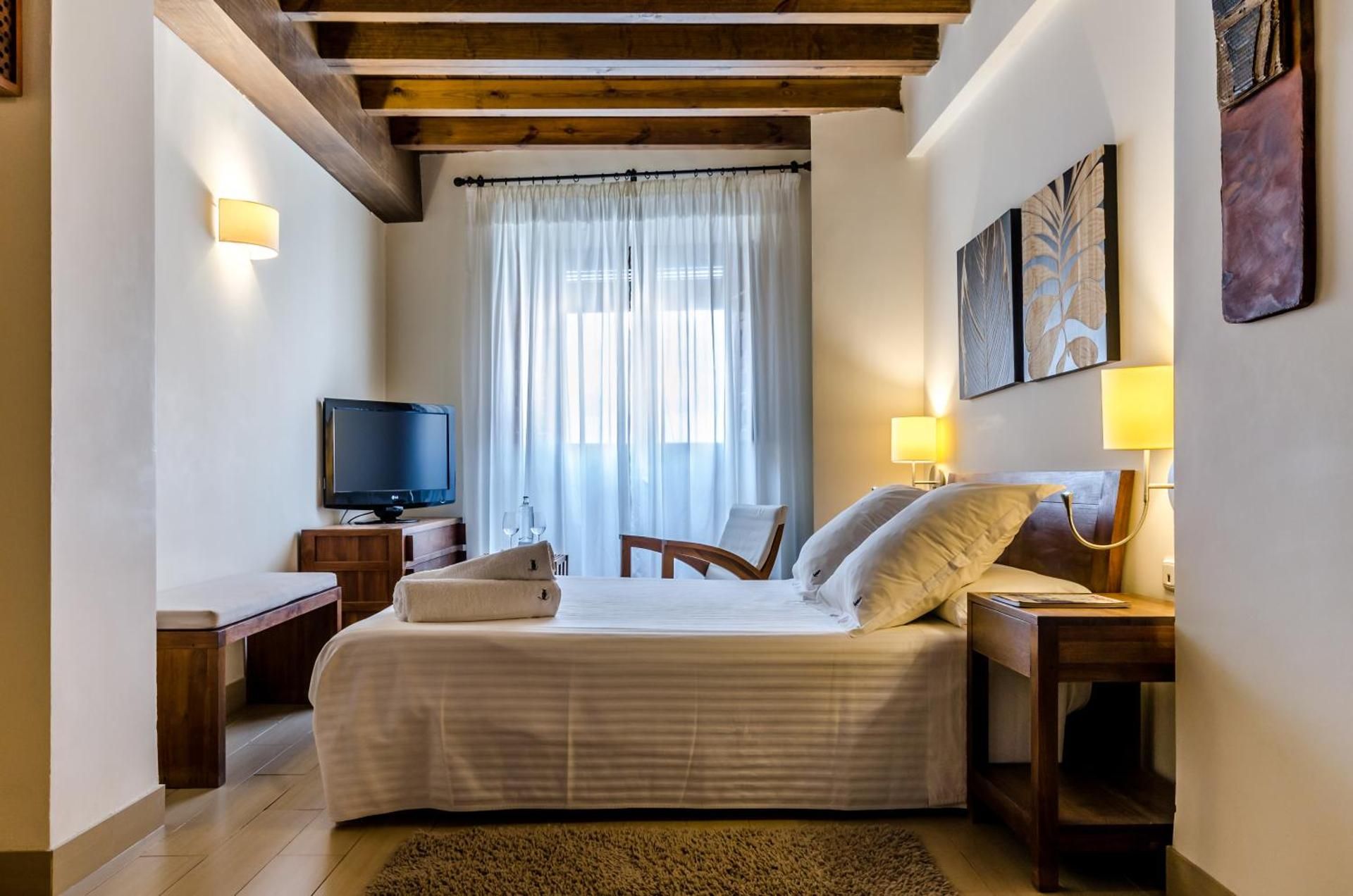 Deluxe Double Room Single Use