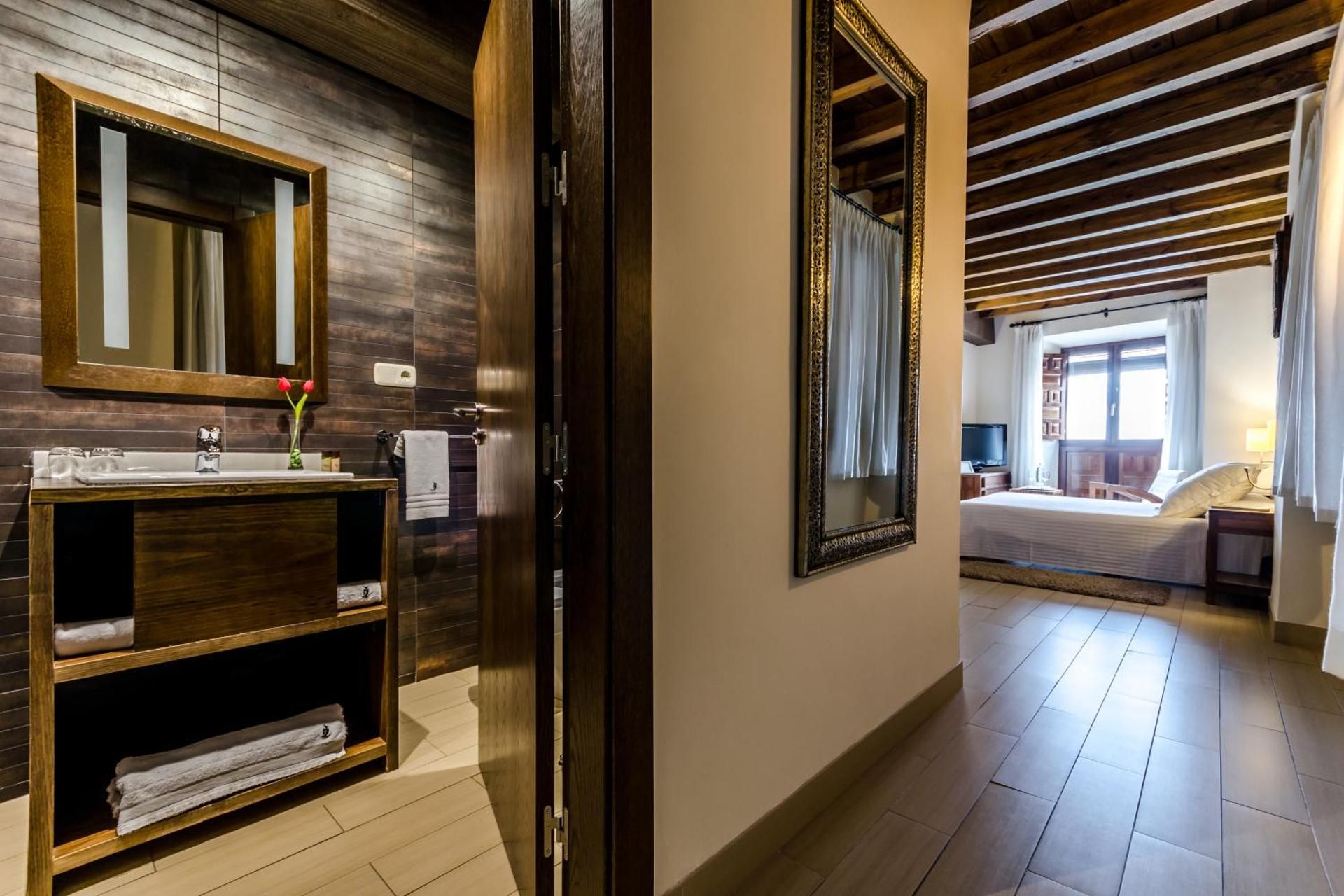 Deluxe Double Room Single Use