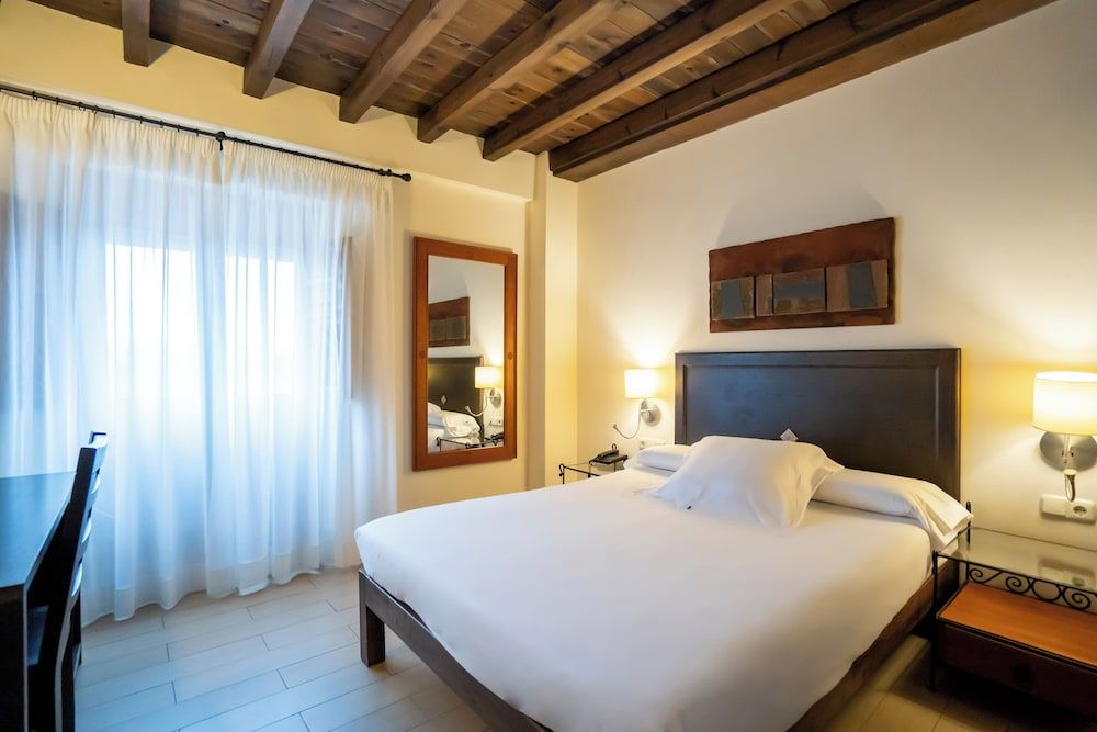 Hotel YIT Abentofail Superior Double Room 3