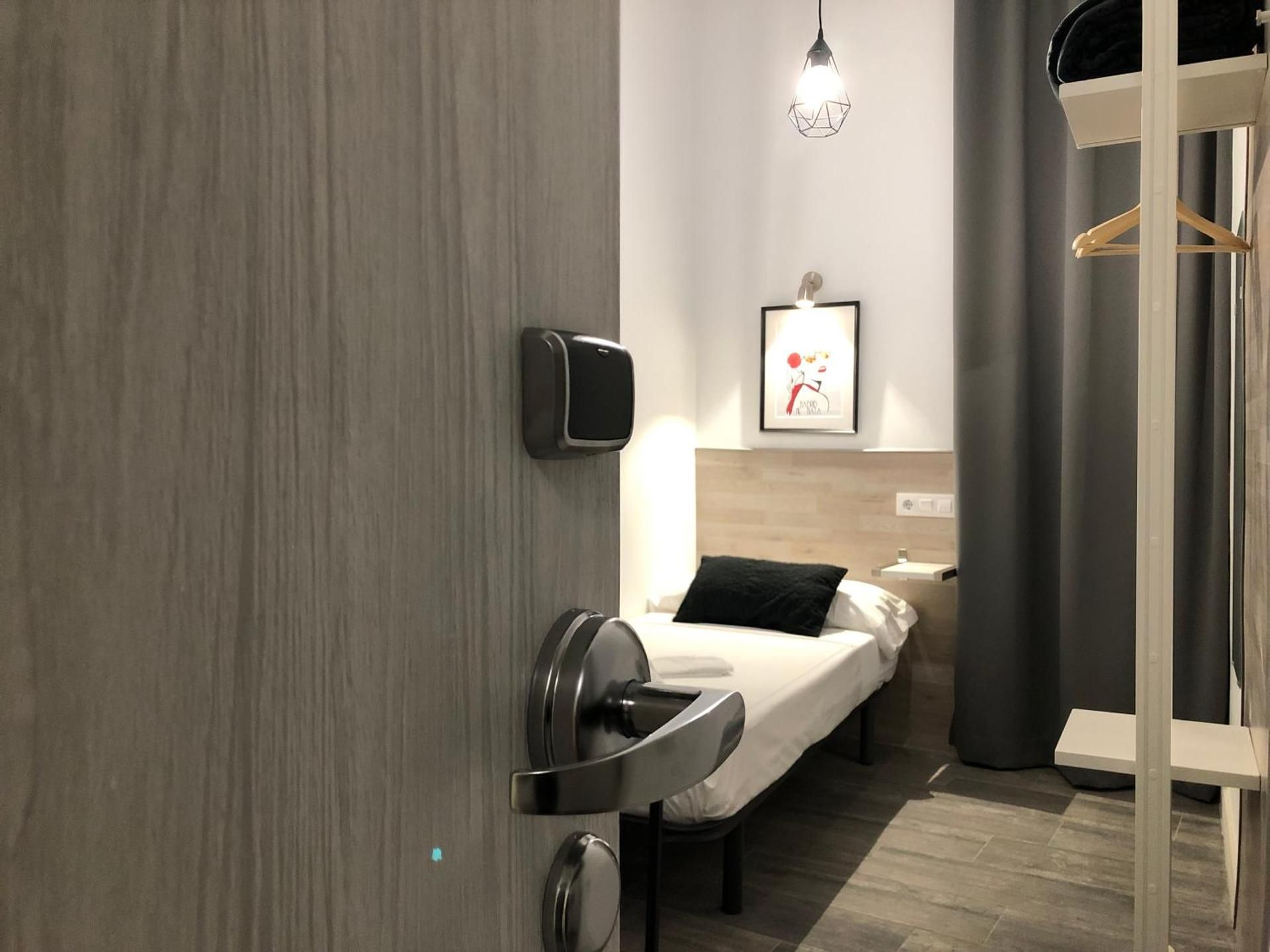 Single Room with Bathroom