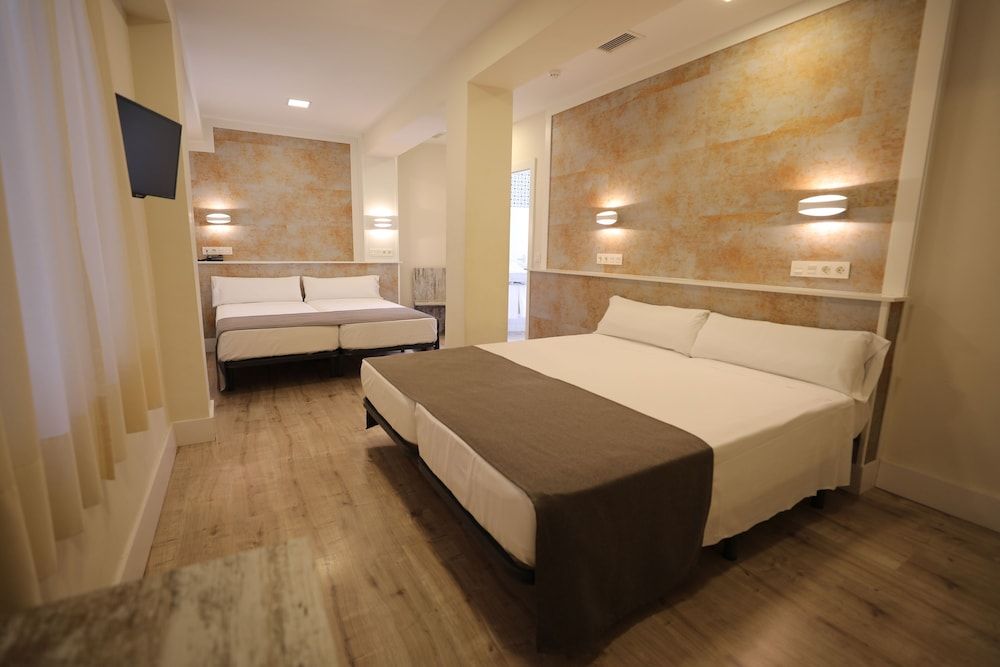 Hotel YIT Casablanca Triple Room 7