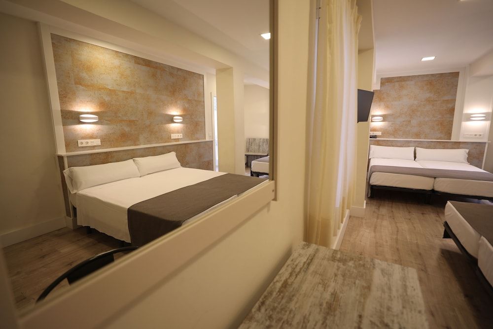 Hotel YIT Casablanca Triple Room 6