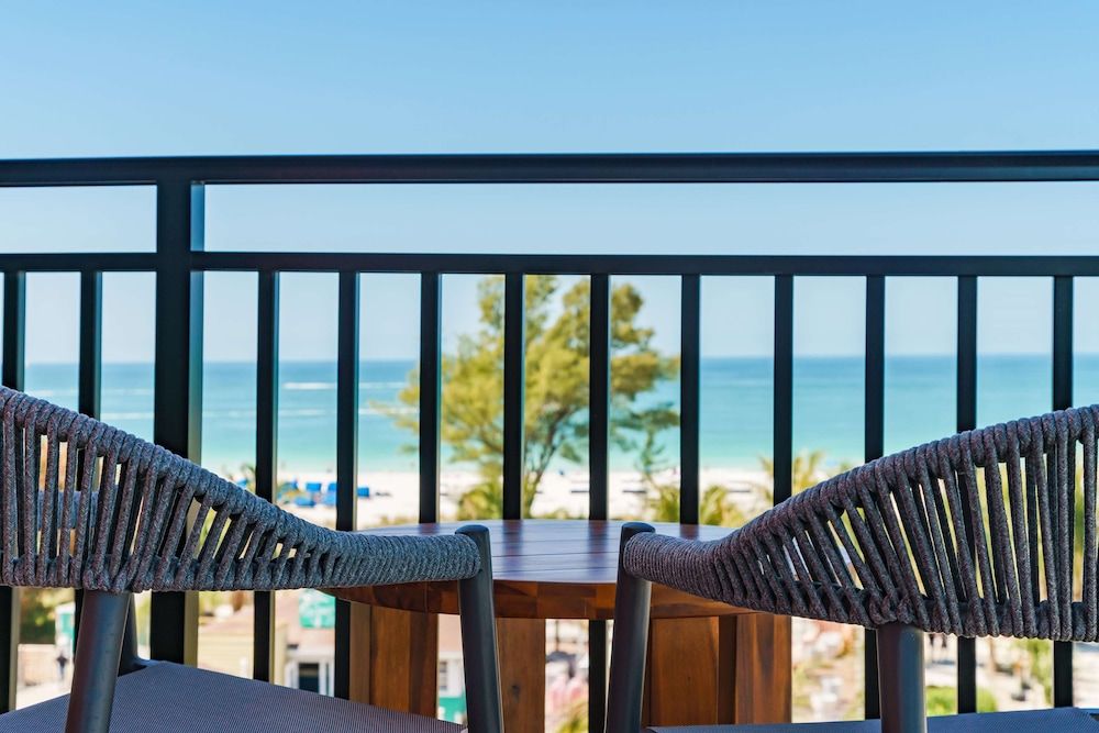 Suite, 1 Bedroom (Gulf View)