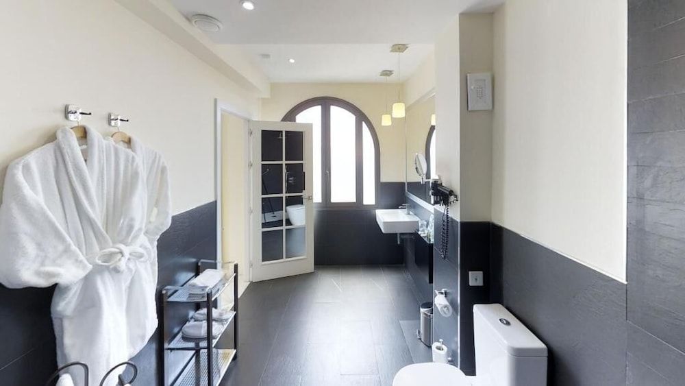 Suites Murillo Alcazar Deluxe Apartment, 1 Bedroom 7