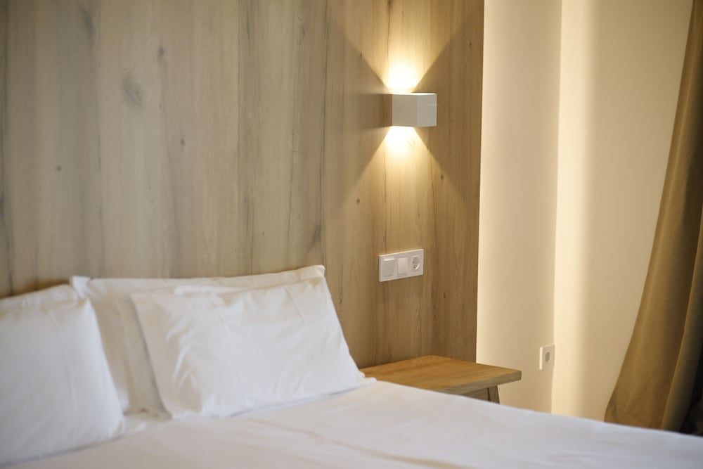 Romantic Studio, 1 Bedroom, Balcony, Mountainside