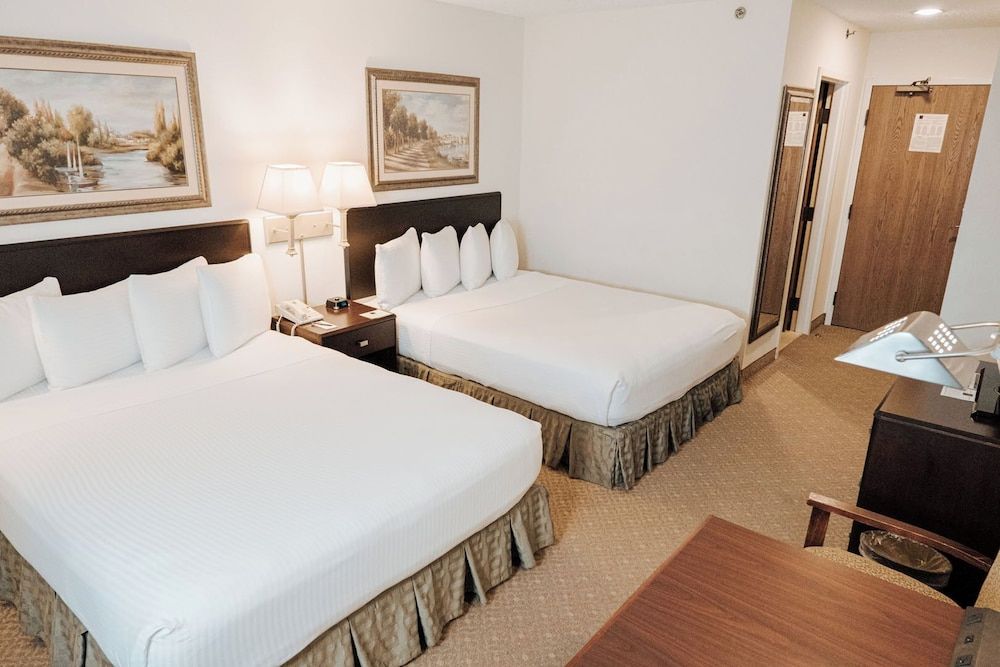 Ann Arbor Regent Hotel & Suites Standard Room, 2 Queen Beds