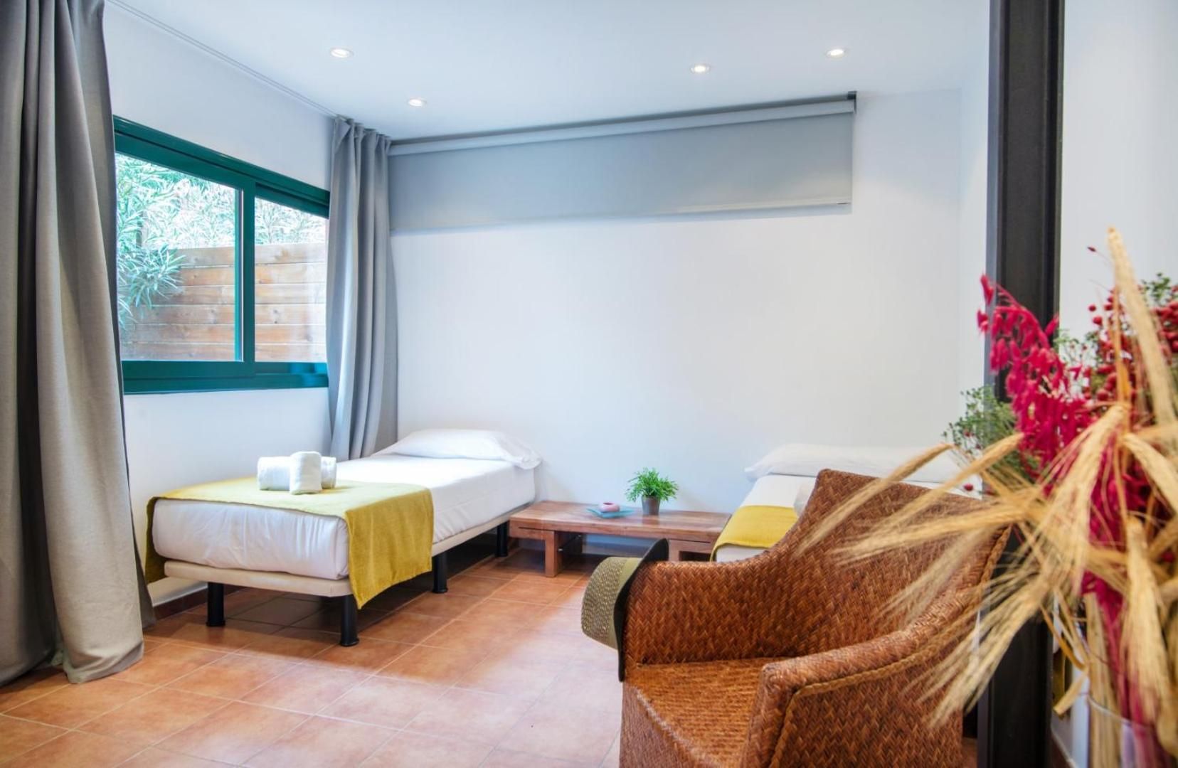 Suite with Mountain View