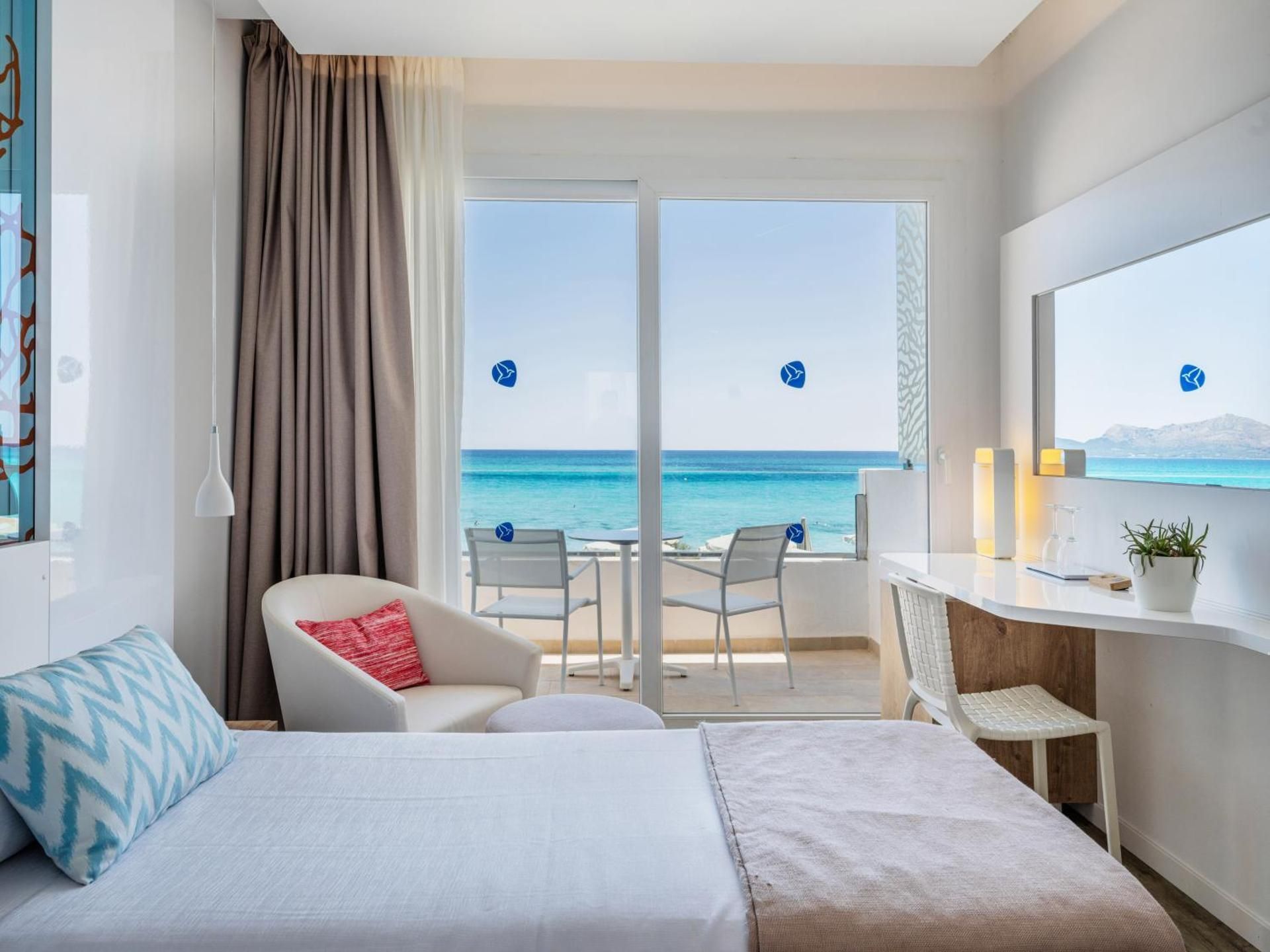Twin Room with Sea View