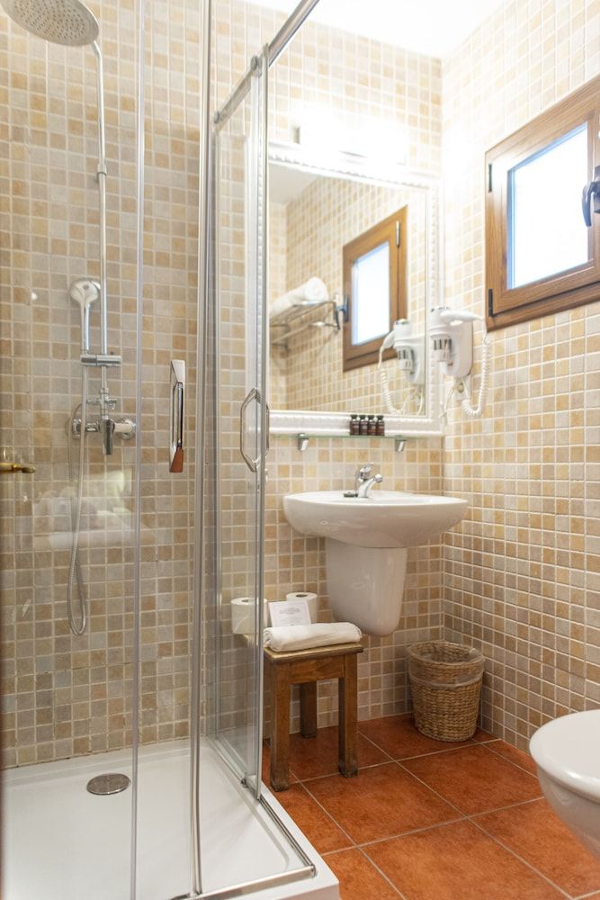 Hostal La Torre Double Room, Balcony 5