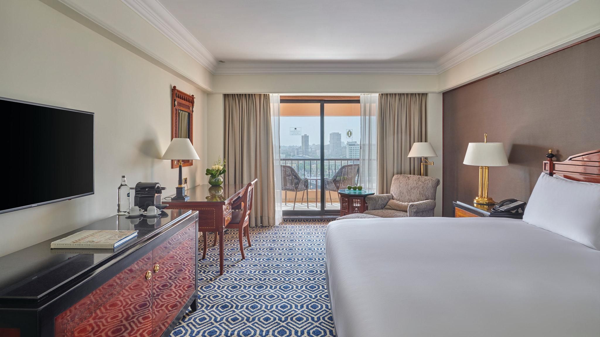 1 King Bed Classic City View High Floor