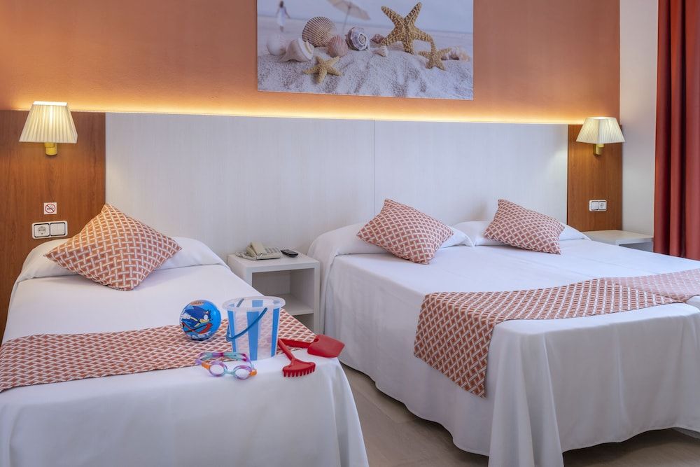 Double or Twin Room (Extra bed 2+1)