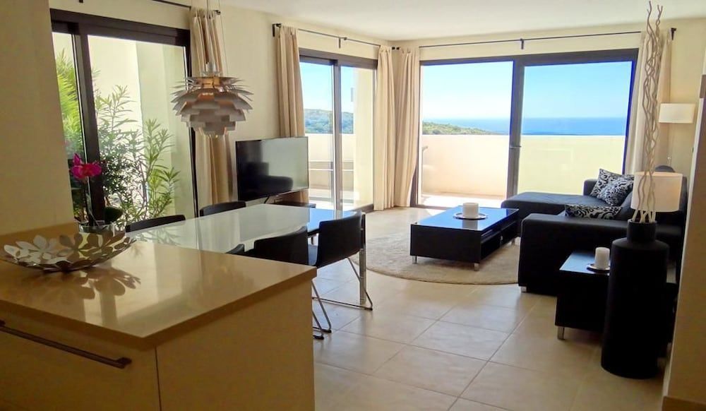 Marbella Luxury Penthouse Luxury Penthouse, 2 Bedrooms 6