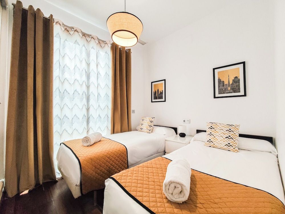 Apartment, 3 Bedrooms, 2 Bathrooms